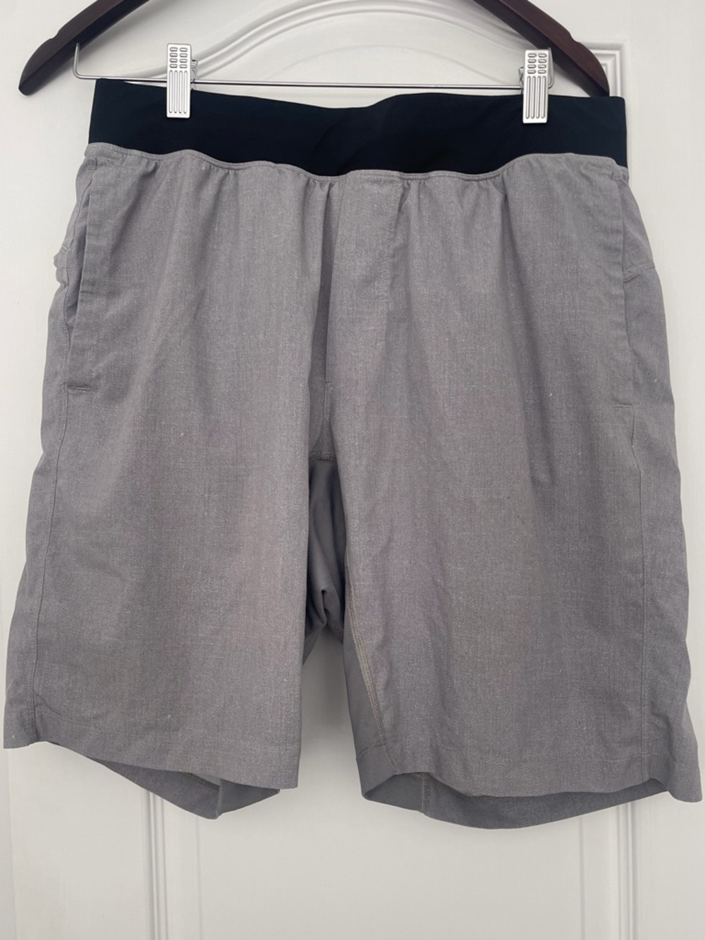 Lululemon Men’s T.H.E. Short 9” Lined Gray Size L Athletic Gym Training Shorts - Picture 2 of 9